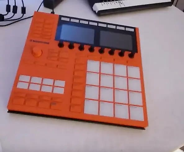 Native Instruments Maschine MK3, MK III Flame Orange Special