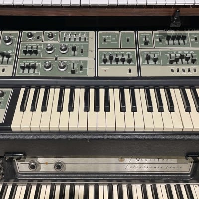 Roland SH-7 44-Key Duophonic Synthesizer 1978 - 1981 - Green