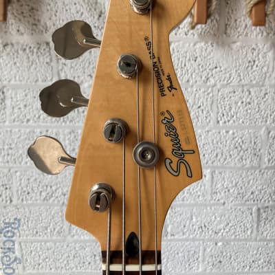 Fender Squier Silver Series  Precision Bass L Serial Number (1991-1992 )  MIJ Bild 4