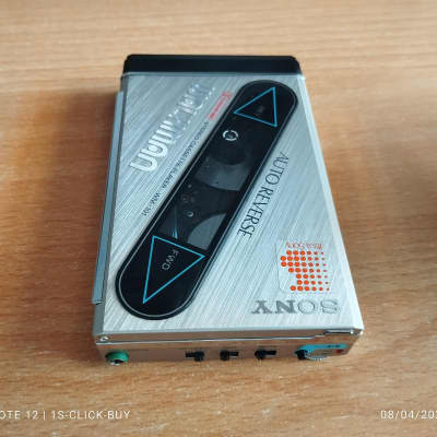 Sony WM 101 1985 -Sony Walkman Cassette player WM 101 silver good 