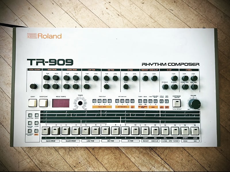 Roland TR-909 Rhythm Composer image 1