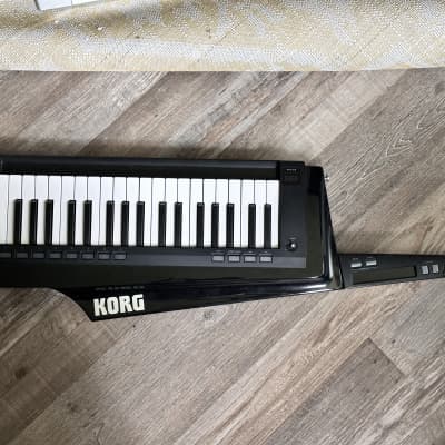 Korg RK-100S BK 37-Key Keytar with synth and vocoder - gloss piano Black
