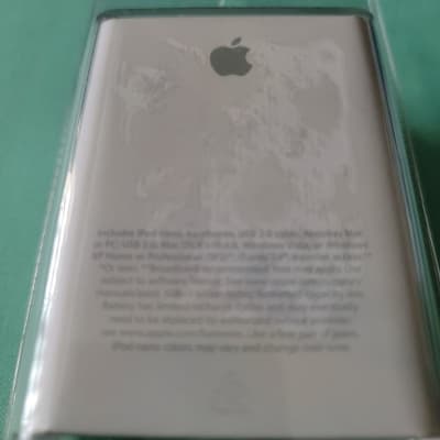 Apple  MB263LL/A iPod nano 8GB image 3