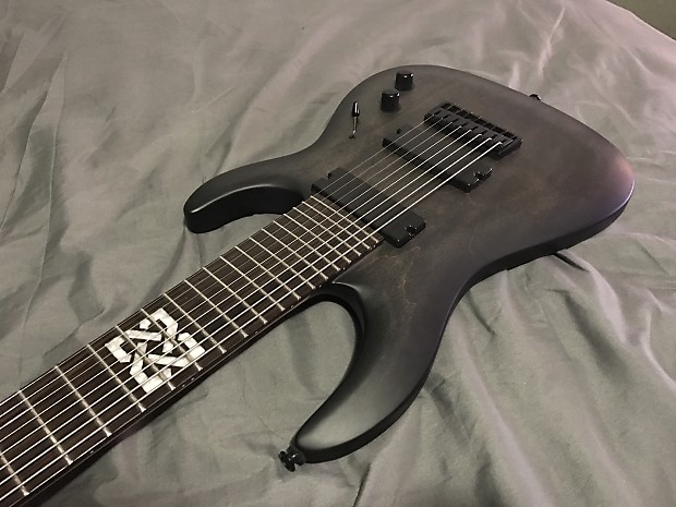 Legator ninja 300 pro 8 string top