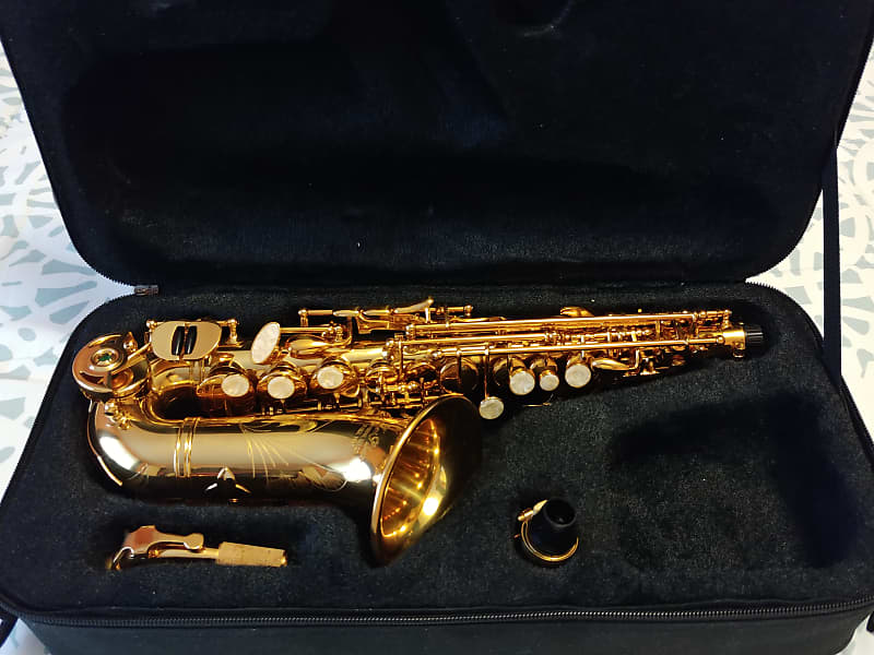 Taishan saxophone store