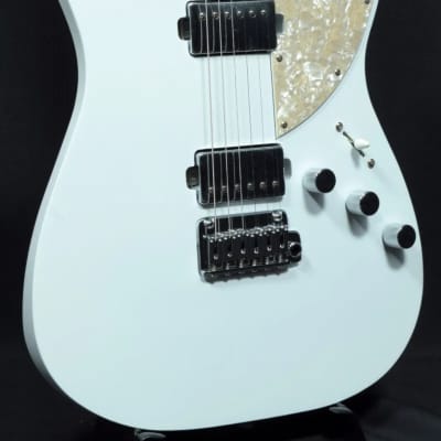 Fender MIJ Elemental Stratocaster 2023 - Nimbus White - HH image 4