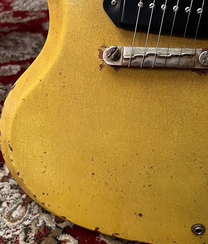 Rock N Roll Relics Sixty One w/ Gig Bag - TV Yellow, P-90 Rock N Roll Relics Sixty One w/ Gig Bag - TV Yellow, P-90