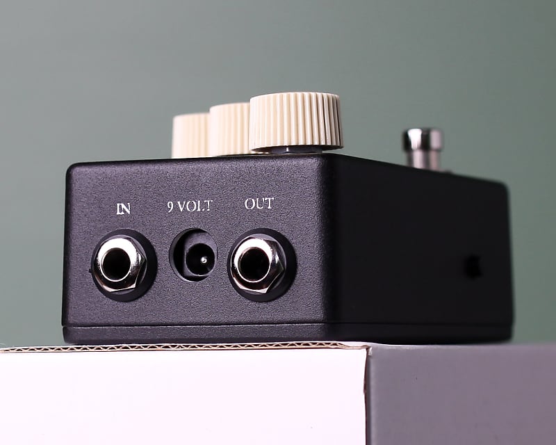 生産完了】BRIGHT HORSE BDX -Bass Deluxe Preamp-〈般若-