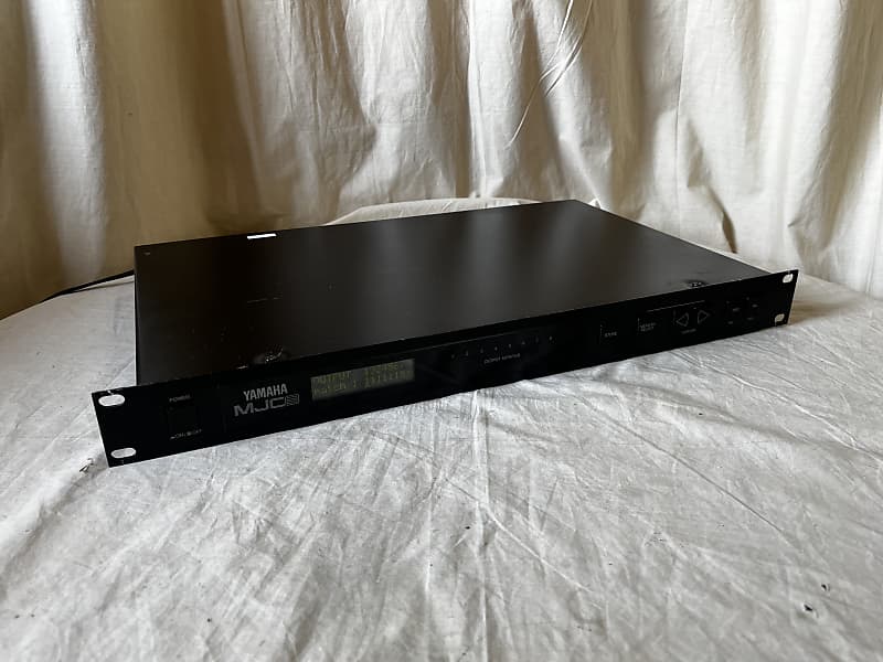 Yamaha MJC8 Midi Junction Controller 8X8 Midi PatchBay Rack