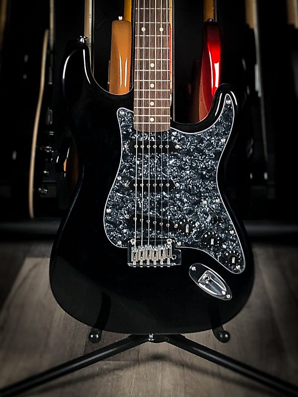 Squier FSR Affinity Stratocaster | Reverb