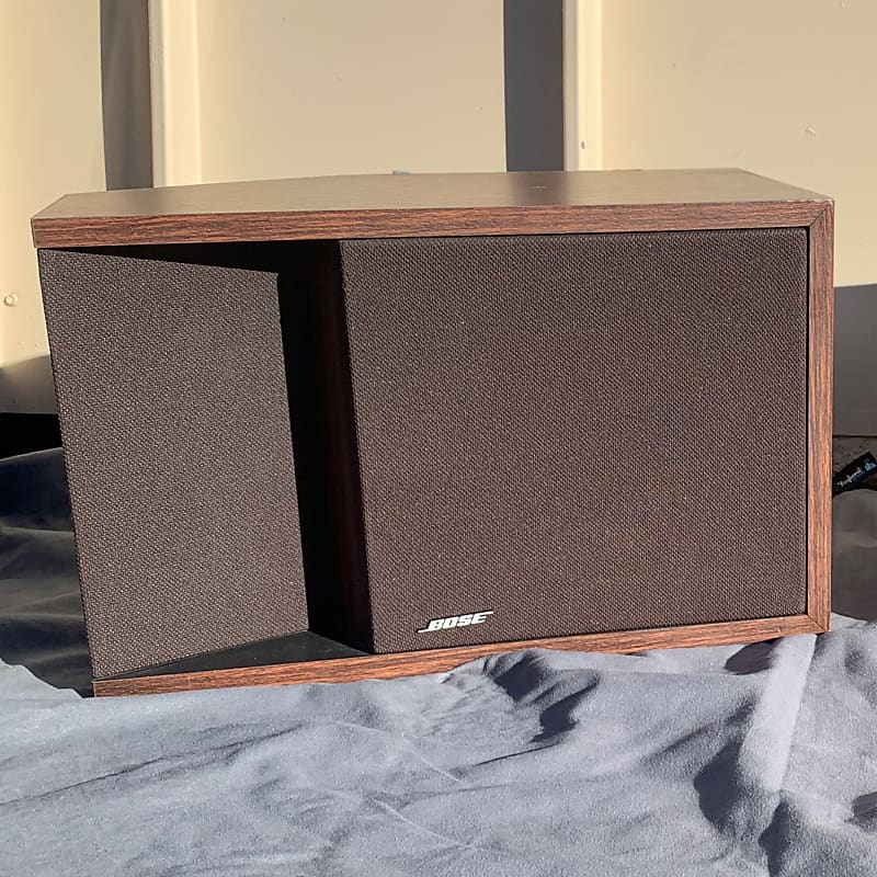 スピーカー・ウーファー bose 201 seri2 BOSE 201 Series II Speakers Tested Great Sound Wood Cabinets