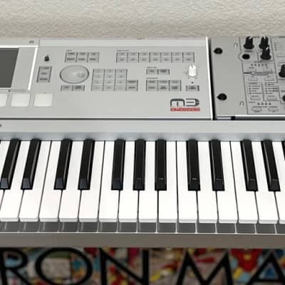 Korg M3-73 Music Workstation/Sampler Xpanded and Radias Synthesizer/Vocoder