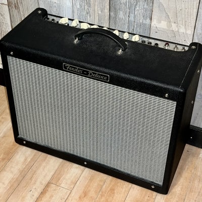 Fender Limited-Edition Hot Rod Deluxe IV 40W 1x12 Tube Combo