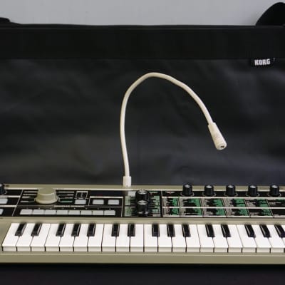 Korg MicroKorg Small Portable Analogue Modelling Synthesiser / Vocoder W/ Condenser Mic