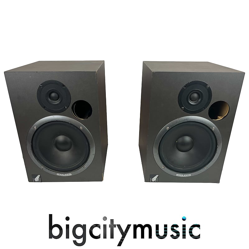 Event store monitor speakers