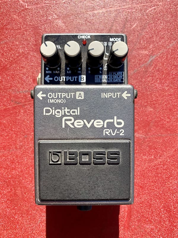 Boss RV-2