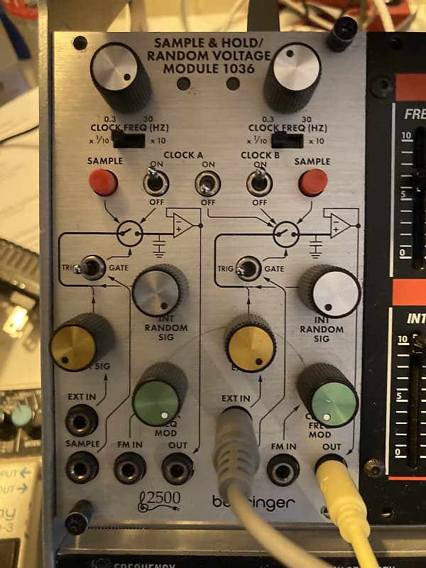 Behringer 1036 Sample and Hold / Random Source Module | Reverb