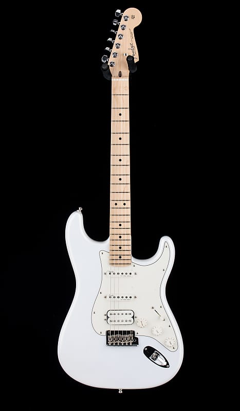 ギター Fender Juanes Stratocaster Fender Limited Edition Juanes Stratocaster Electric Guitar