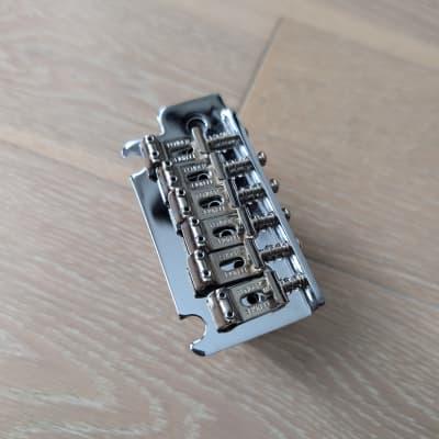 Ibanez t102 tremolo bridge top