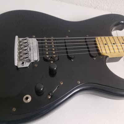 Ibanez Roadstar II 2 Black 1985 HSS Maple Fretboard MIJ Made Ibanez Roadstar II 2 Black 1985 HSS Maple Fretboard MIJ Made