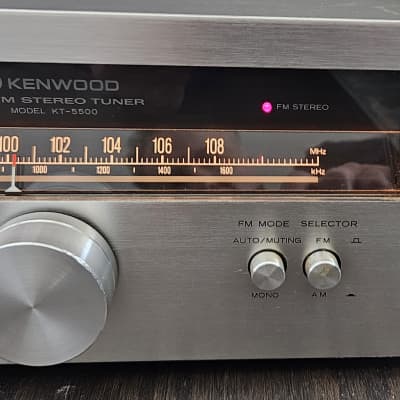 Kenwood KT-5500 Tuner - New Bulbs - All orignal.  AM does not work. image 3
