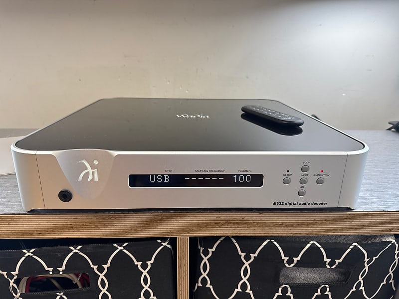 Wadia di322 Digital Audio Decoder * Remote * Box * Manual  			