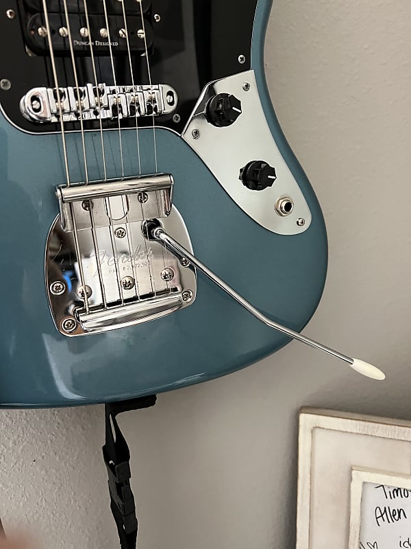 Fender Jaguar/Jazzmaster vibrato tremolo tailpiece with Reverb