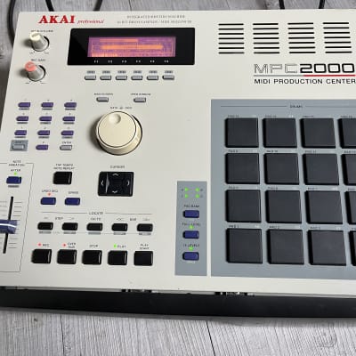 Akai MPC2000 MIDI Production Center 1997 - 2001 - Grey image 4