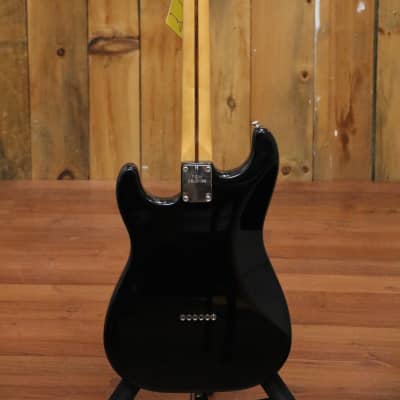 Fender Tom Delonge Stratocaster 2002 - Black image 6