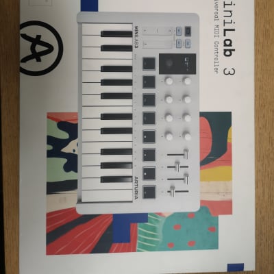 Arturia MiniLab 3 Keyboard (White) MIDI CONTROLLER - NEW - PERFECT CIRCUIT