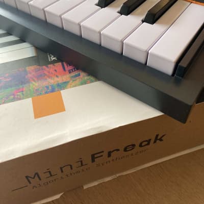 Arturia MINIFREAK image 11