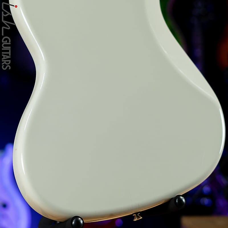 2006 Fender Bass VI Olympic White Masterbuilt Mark Kendrick