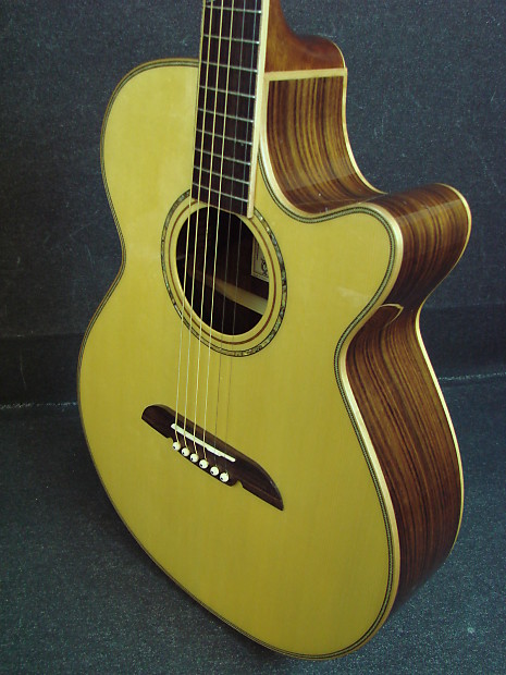 2004 Alvarez PF90SC NAT Acoustic Electric Guitar W Case