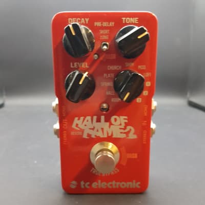 TC Helicon Mic Mechanic 2 Vocal Effects Pedal w/ Pitch Correction 