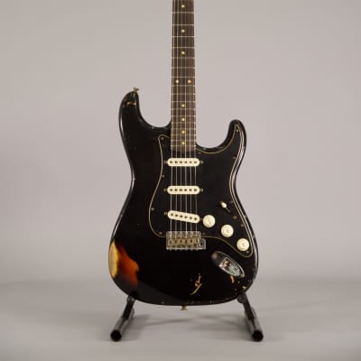 Fender stratocaster Limited Dual Mag II  2020 Relic Aged Black Over 3Color Sunburst image 2