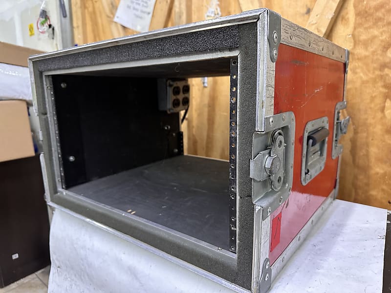 Six Space 6U A&S Shock-Mount Road Case w/Rack Rails / No Lids | Reverb