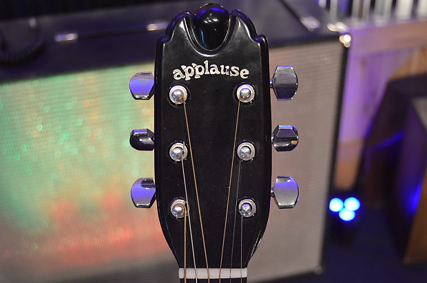 Applause by Ovation AE14-1 3-Color Sunburst w/ Chip-Board case