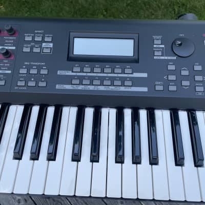Yamaha MOXF 6 Production Synthesizer with  512 Flash Memory Module and more. image 2
