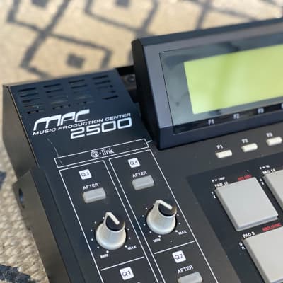 AKAI MPC2500 Music Production Center - Drum Machine Sampler and 
