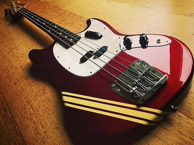 Fender Mustang Bass '66 RI MIJ Competition Edition 2013 Old