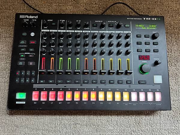 Roland TR-8S Rhythm Performer Drum Machine | Reverb Canada