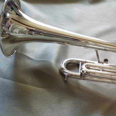 Getzen Severinsen Model Eterna 900S Trumpet 1968-1971 w/hard case, mouthpieces, mutes, & lyre image 6