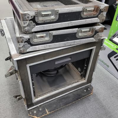 Anvil 8-U Shock Mount Rack Case with Wheels and Drawer - Black image 2
