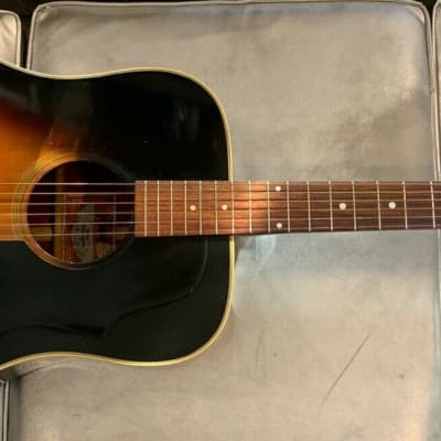 Gibson  J45 Deluxe    with Original Gibson Case 1980 image 4