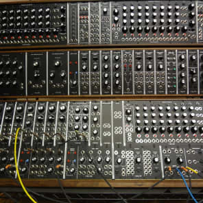 Moog System 55 with essential extras image 4