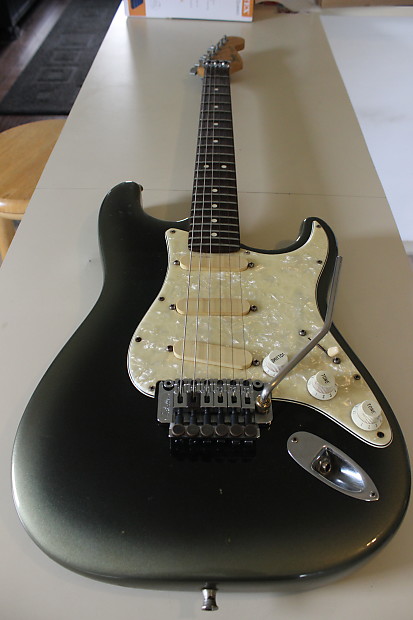 Fender Stratocaster Deluxe Plus 1989 Gun Metal Grey w Floyd Rose Bridge