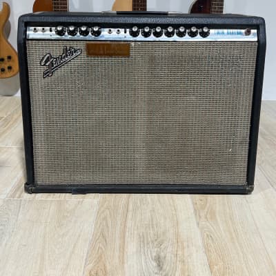 FENDER Vibrolux Reverb Sliver Face|ドルフィンギターズ