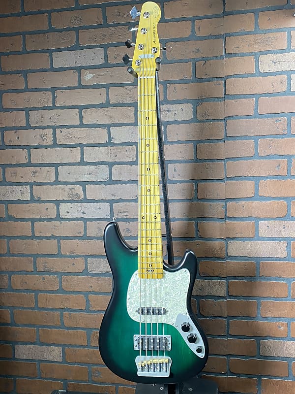 Woodcraft Ampmaster 5 String Dual Pickup Shortscale 30" Electric Bass Guitar - Satin Nitro Emerald Burst image 1