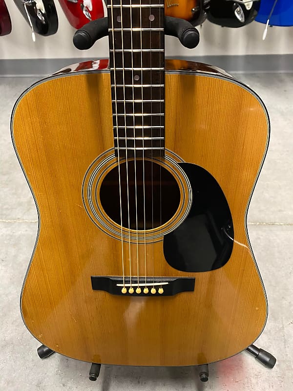 YAMAKI YW-15 ビンテージギター 70s Vシェイプネック マホガニー YAMAKI YW-15 ビンテージギター 70s Vシェイプネック マホガニー