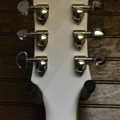 Epiphone Les Paul Studio Alpine White image 6